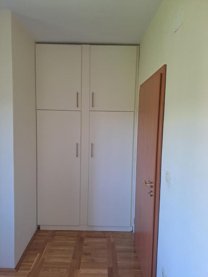 Rooms Goris Luaran gambar